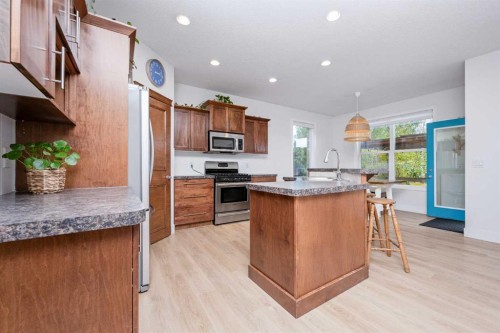 160 Prestwick Manor Se, Calgary, AB - Indoor Photo Showing Kitchen With Stainless Steel Kitchen