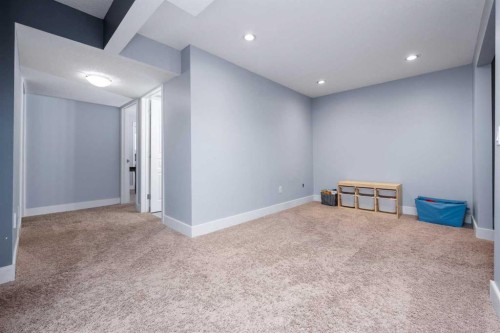 160 Prestwick Manor Se, Calgary, AB - Indoor Photo Showing Other Room