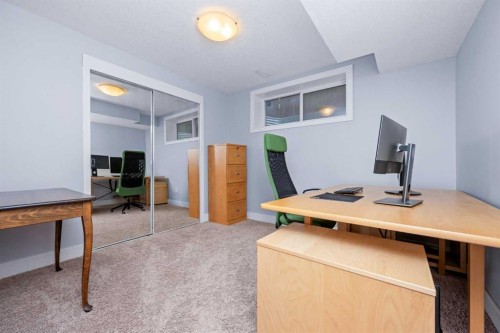 160 Prestwick Manor Se, Calgary, AB - Indoor Photo Showing Office