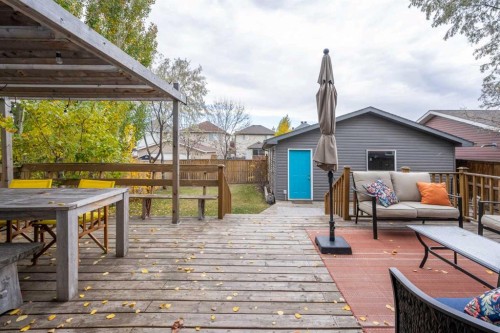 160 Prestwick Manor Se, Calgary, AB - Outdoor With Deck Patio Veranda With Exterior