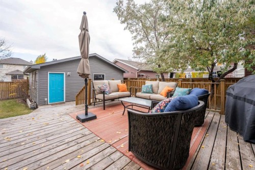 160 Prestwick Manor Se, Calgary, AB - Outdoor With Deck Patio Veranda With Exterior