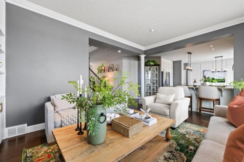 178 Windridge Road Sw, Airdrie, AB - Indoor Photo Showing Living Room