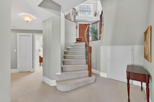 331 Mt Douglas Court Se, Calgary, AB - Indoor Photo Showing Other Room