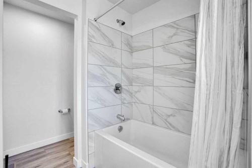 183 Brander Avenue, Langdon, AB - Indoor Photo Showing Bathroom