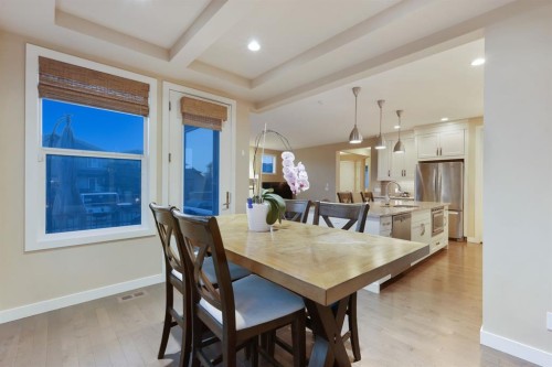 33 Quarry Heights Se, Calgary, AB - Indoor Photo Showing Dining Room
