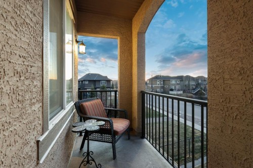 33 Quarry Heights Se, Calgary, AB - Outdoor With Balcony With Exterior