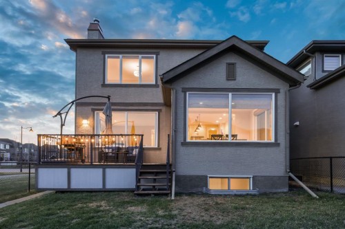 33 Quarry Heights Se, Calgary, AB - Outdoor