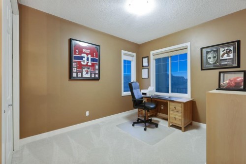 33 Quarry Heights Se, Calgary, AB - Indoor Photo Showing Office