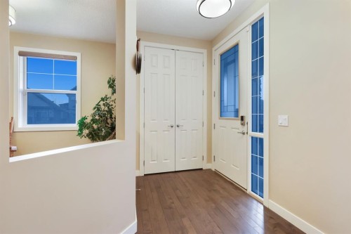 33 Quarry Heights Se, Calgary, AB - Indoor Photo Showing Other Room