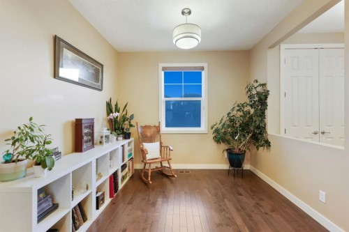 33 Quarry Heights Se, Calgary, AB - Indoor Photo Showing Other Room
