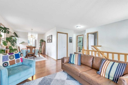 545 Hillview Gate, Strathmore, AB - Indoor Photo Showing Living Room