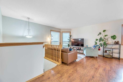 545 Hillview Gate, Strathmore, AB - Indoor Photo Showing Living Room