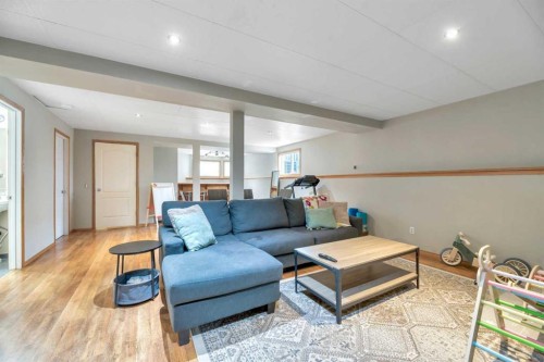 545 Hillview Gate, Strathmore, AB - Indoor Photo Showing Living Room