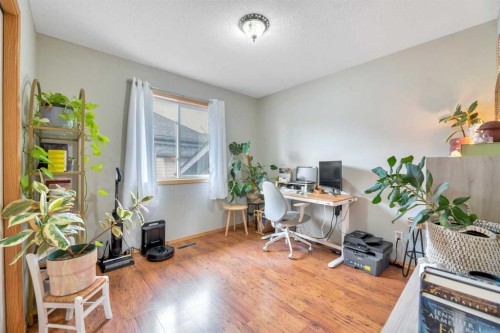 545 Hillview Gate, Strathmore, AB - Indoor Photo Showing Office