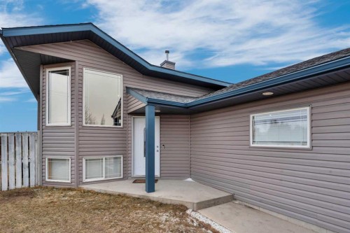545 Hillview Gate, Strathmore, AB - Outdoor
