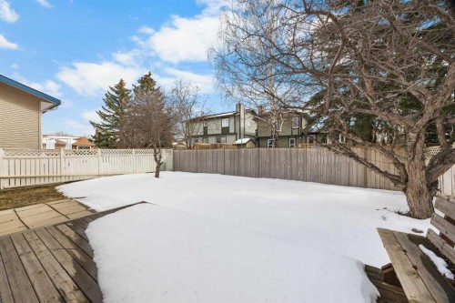 120 Edforth Crescent Nw, Calgary, AB - Outdoor