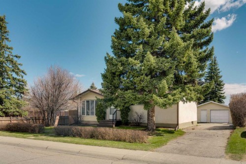 212 Westwood Drive Sw, Calgary, AB - Outdoor