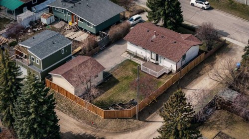 212 Westwood Drive Sw, Calgary, AB - Outdoor