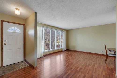 212 Westwood Drive Sw, Calgary, AB - Indoor Photo Showing Other Room