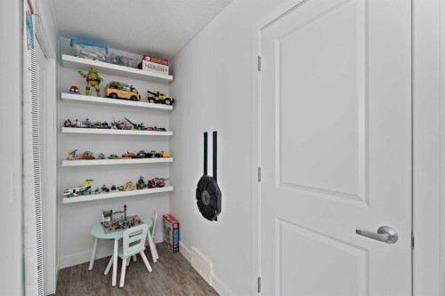 205 Copperstone Park Se, Calgary, AB - Indoor Photo Showing Other Room
