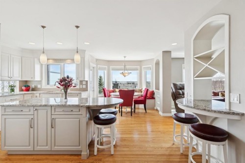 266 Diamond Drive Se, Calgary, AB - Indoor