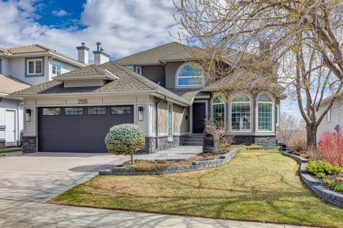 266 Diamond Drive Se, Calgary, AB - Outdoor With Facade