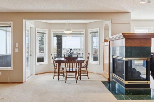 266 Diamond Drive Se, Calgary, AB - Indoor Photo Showing Dining Room