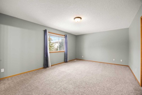 36 Arbour Wood Crescent Nw, Calgary, AB - Indoor Photo Showing Other Room