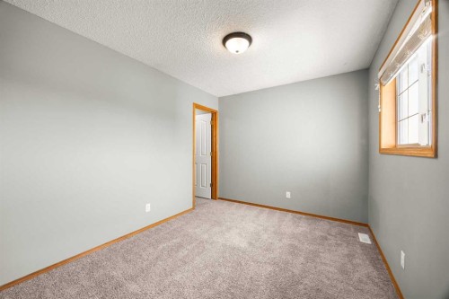 36 Arbour Wood Crescent Nw, Calgary, AB - Indoor Photo Showing Other Room