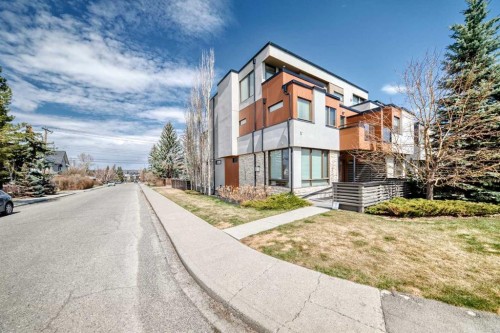 2142 28 Avenue Sw, Calgary, AB - Outdoor