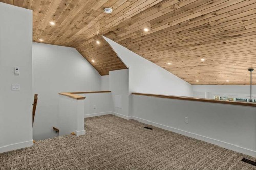 401-1505 Spring Creek Gate, Canmore, AB - Indoor Photo Showing Other Room