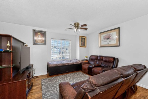 119 Taravista Drive Ne, Calgary, AB - Indoor Photo Showing Living Room
