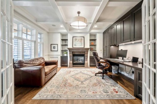 2022 32 Avenue Sw, Calgary, AB - Indoor With Fireplace