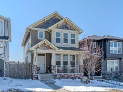 608 Evansborough Way NW Calgary, AB T3P 0M2