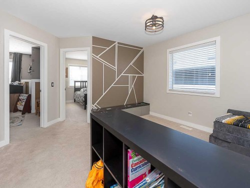 608 Evansborough Way Nw, Calgary, AB - Indoor