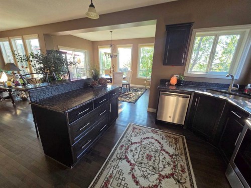 460 Sunset Link, Crossfield, AB 
