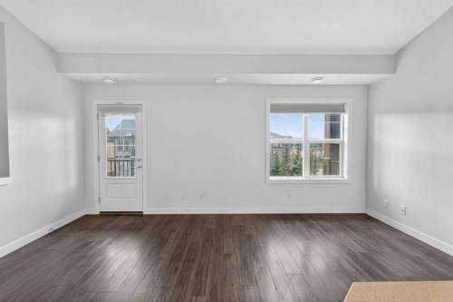12 Evanscrest Gardens Nw, Calgary, AB - Indoor Photo Showing Other Room