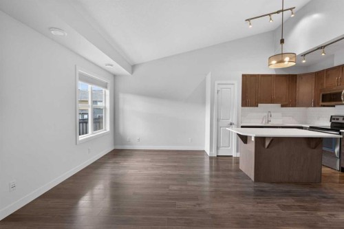 12 Evanscrest Gardens Nw, Calgary, AB - Indoor Photo Showing Kitchen