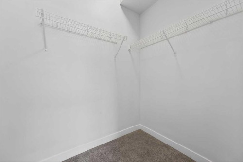 12 Evanscrest Gardens Nw, Calgary, AB - Indoor With Storage