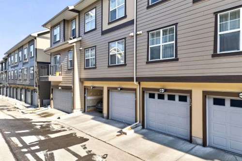 12 Evanscrest Gardens Nw, Calgary, AB - Outdoor With Exterior