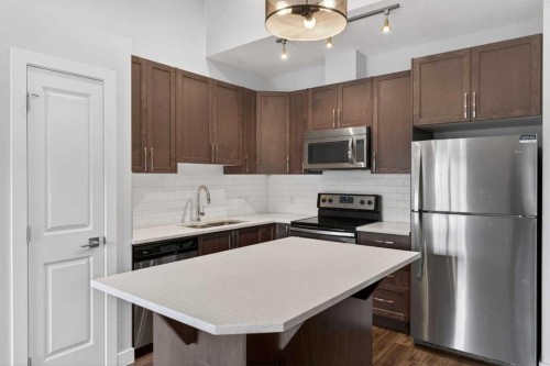 12 Evanscrest Gardens Nw, Calgary, AB - Indoor Photo Showing Kitchen With Upgraded Kitchen