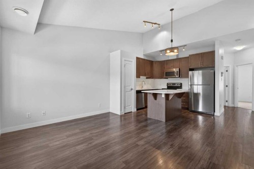 12 Evanscrest Gardens Nw, Calgary, AB - Indoor Photo Showing Kitchen