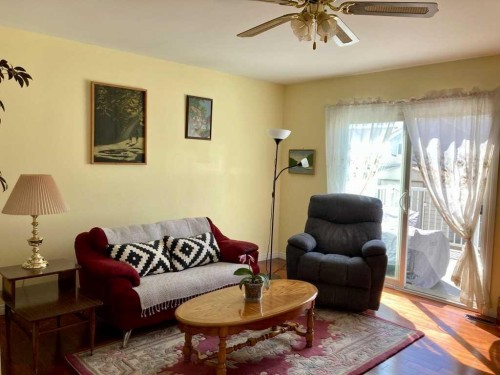 76 Martindale Close Ne, Calgary, AB - Indoor Photo Showing Living Room