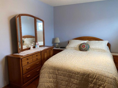 76 Martindale Close Ne, Calgary, AB - Indoor Photo Showing Bedroom