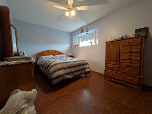 76 Martindale Close Ne, Calgary, AB - Indoor Photo Showing Bedroom