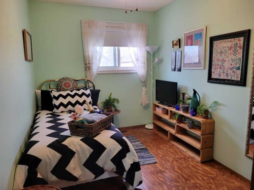 76 Martindale Close Ne, Calgary, AB - Indoor Photo Showing Bedroom