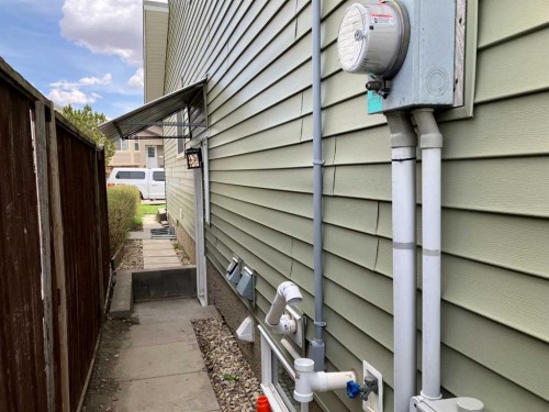 76 Martindale Close Ne, Calgary, AB - Outdoor With Exterior