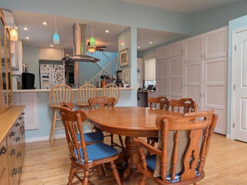 76 Martindale Close Ne, Calgary, AB - Indoor Photo Showing Dining Room