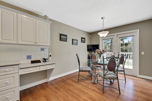2706 Marquette Street Sw, Calgary, AB - Indoor Photo Showing Dining Room