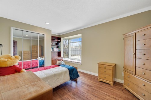 2706 Marquette Street Sw, Calgary, AB - Indoor Photo Showing Bedroom
